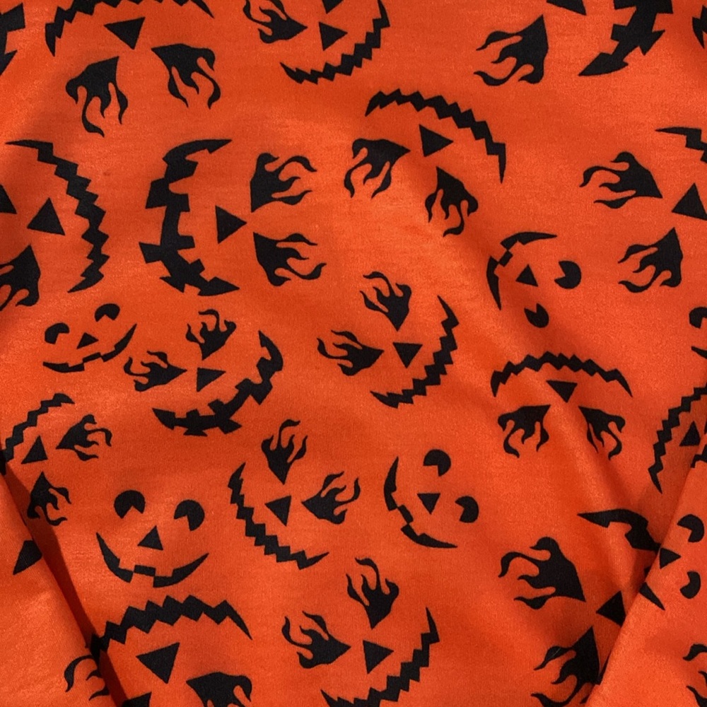 Halloween Pumpkin Faces Sweatshirt Medium
